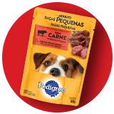 Departamento de produtos de Pet Shop da Drogaria Araujo