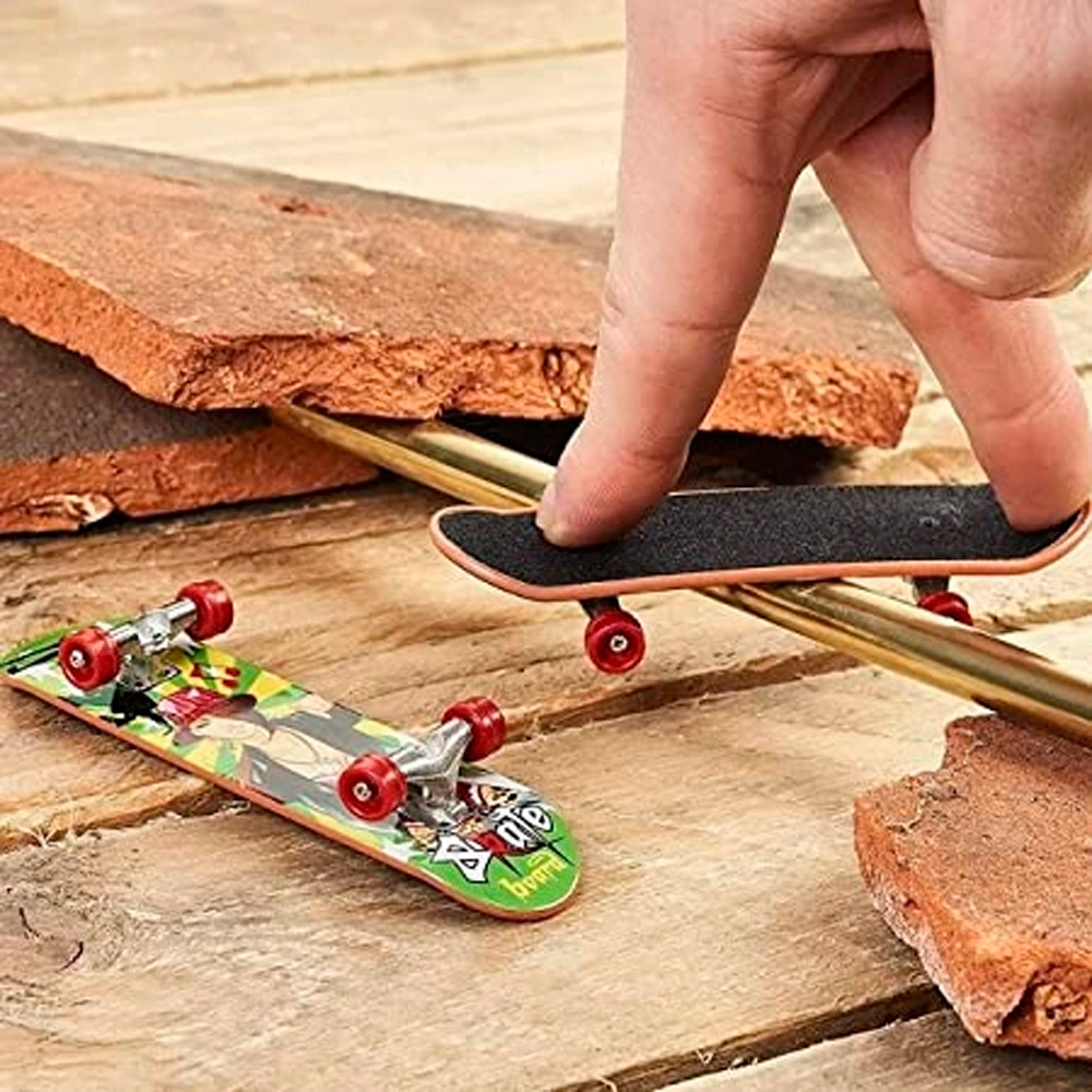 Kit Com Dois Skate De Dedo Fingerboard Brinquedo - Art Brink